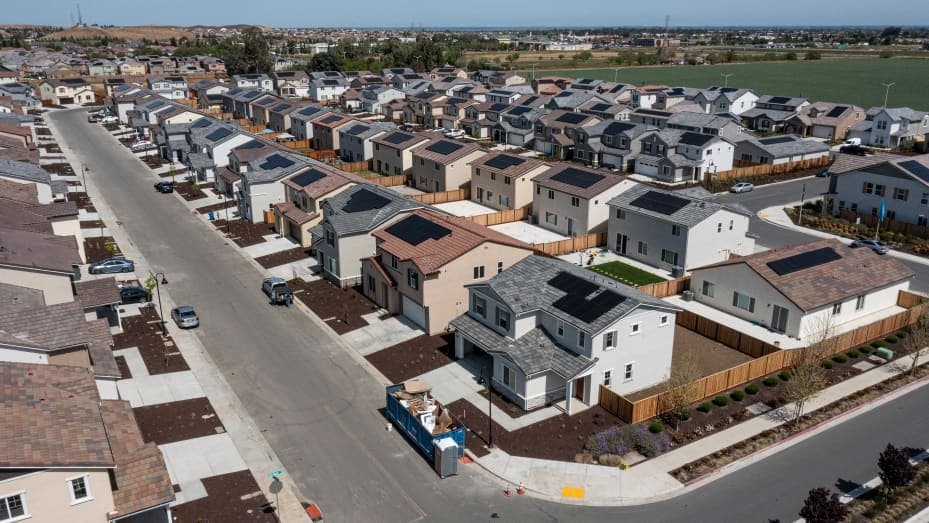 Predicting Housing Prices for a Real Estate Trust